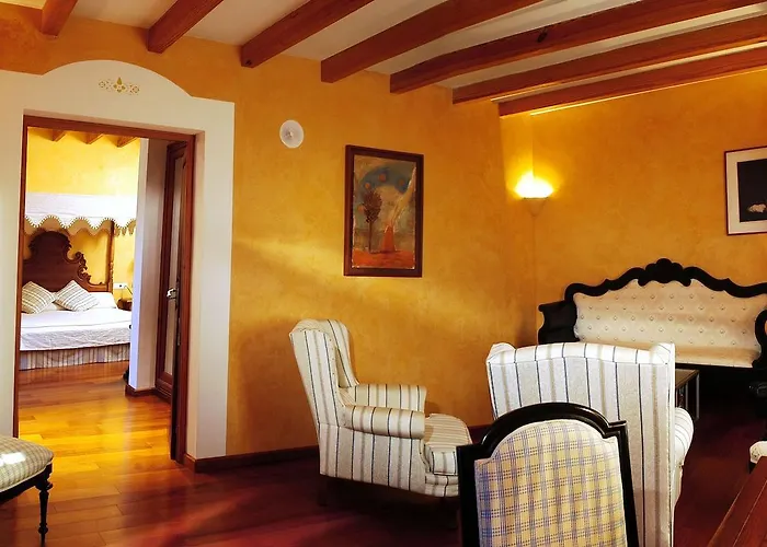 Casal Santa Eulalia 4*