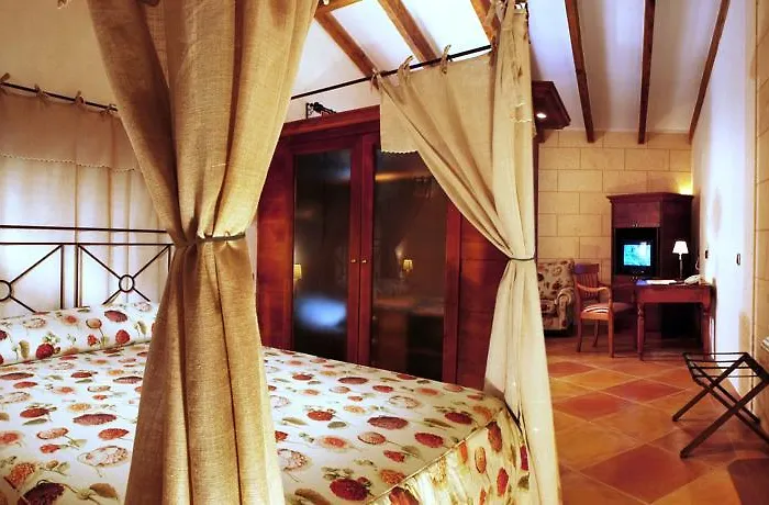 Casal Santa Eulalia 4*