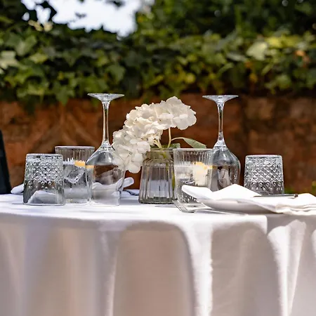 ホテル カサル サンタ エウラリア