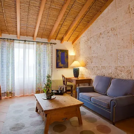 Casal Santa Eulalia מלון